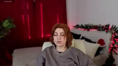 FoxyRayy webcam model stream image