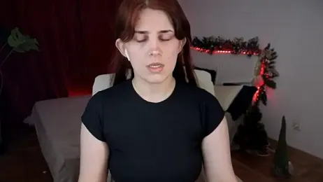 FoxyRayy webcam model stream image