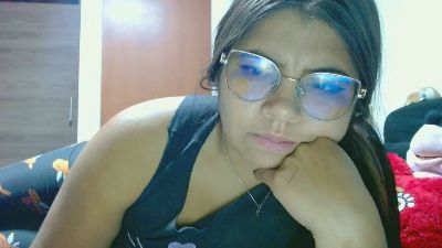 Dulce_cloee webcam model stream image