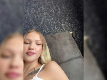 Superkisa webcam model stream image