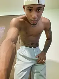 Ydiaz09 webcam model stream image