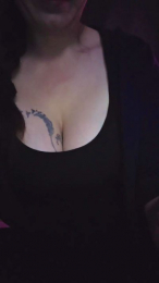 VixenaX webcam model stream image