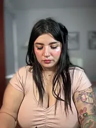 horny_roomiess webcam model stream image