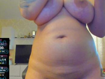 O-Queen webcam bongacams model stream image