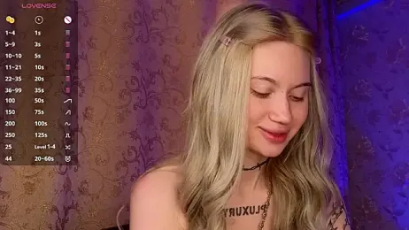HottestAlice webcam model stream image