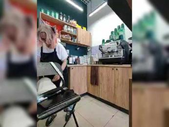 OnlyFox webcam model stream image