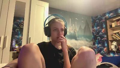 ReynaCoppage webcam model stream image