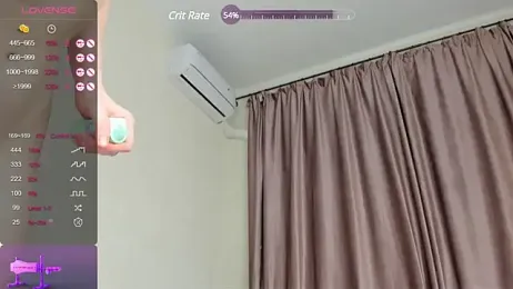 HeyGinger webcam model stream image
