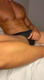 MISTERwhite2025 webcam model stream image
