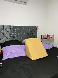 Abusive_cousin webcam model stream image