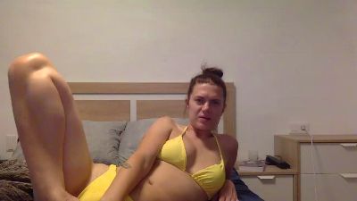 SurvyGreen webcam model stream image