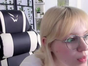 iolabennings webcam model stream image