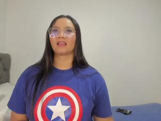 Elisa Connors webcam model stream image