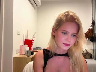 Jeanie Dewees webcam model stream image