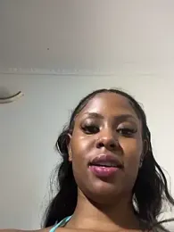 Rose_berry webcam model stream image