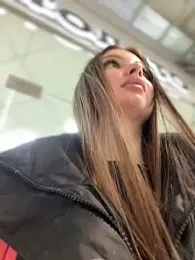 KrisMagnoly webcam model stream image