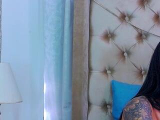 Peach Wood webcam model stream image