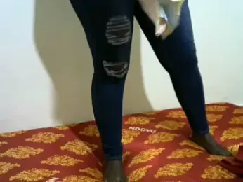 flower_rosee webcam model stream image