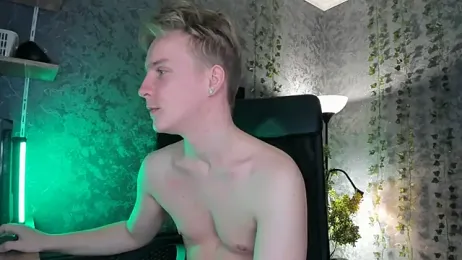 AlexxSweet webcam model stream image