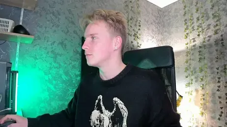 AlexxSweet webcam model stream image