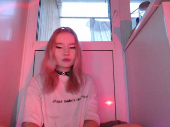 LilCharliey webcam model stream image