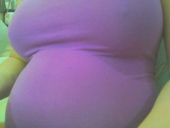 keepmepregO webcam model stream image