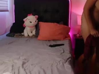 allysonfreeman21 webcam model stream image