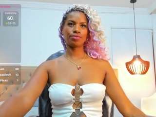 kuky-curly webcam model stream image