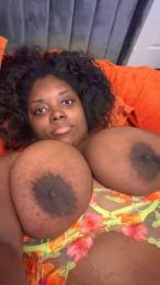 BoobieBottles webcam model stream image