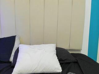 Laura Carmona webcam model stream image