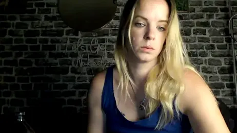 SexyMilf_1987 webcam model stream image