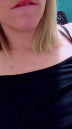 Wetpussyparty webcam model stream image