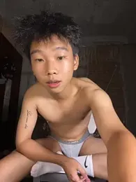 Joey11110 webcam model stream image