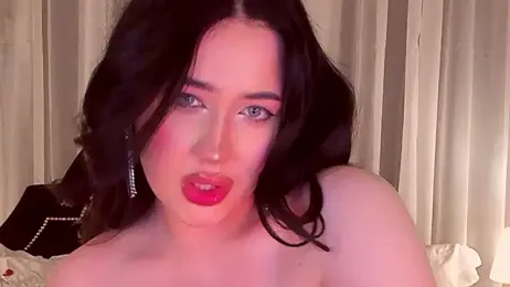 UR_MADDY webcam model stream image