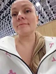 Bondgirl_013 webcam model stream image