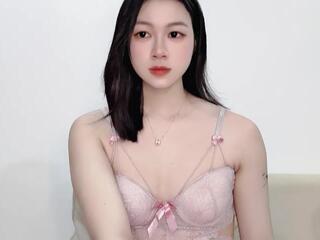 Yuki Kimdran webcam model stream image