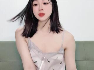 Yuki Kimdran webcam model stream image