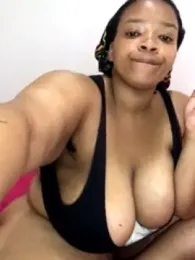 iamSunflower900 webcam model stream image