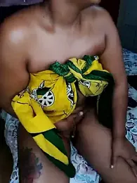 HotAssQueen webcam model stream image