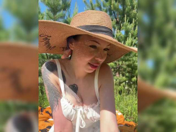 juli_jam webcam model stream image