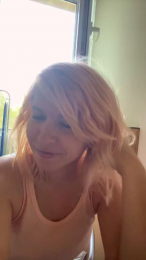 lavinia4you webcam model stream image