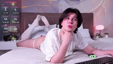 AdrianoAubert webcam model stream image