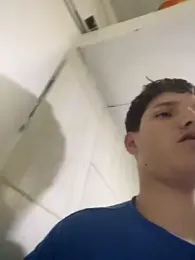 Theus26_ webcam model stream image