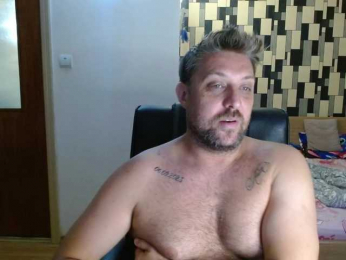 SwitchDomCouple webcam model stream image