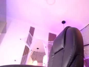 amara_davis1 webcam model stream image