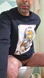 Arrettu87 webcam cam4 model stream image