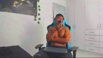 Oliverbray webcam model stream image