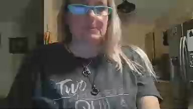 Swingersfun4U webcam model stream image