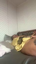 Carmella_Blue webcam model stream image