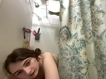 Snowbunnycake_131 webcam model stream image